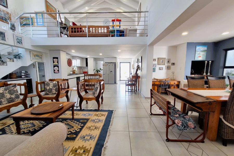 3 Bedroom Property for Sale in Sandy Point Western Cape